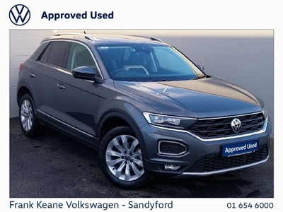 2021 (211) Volkswagen T-Roc