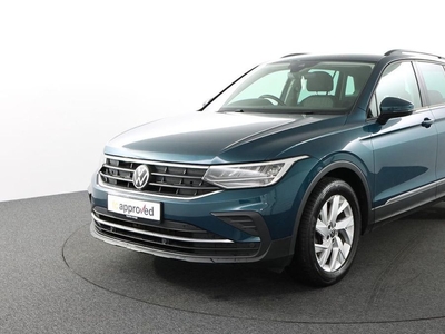 2021 - Volkswagen Tiguan Manual