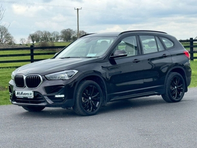 2022 - BMW X1 Manual