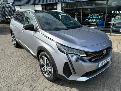 2023 - Peugeot 5008 Automatic