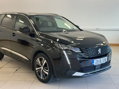 2023 - Peugeot 5008 Manual