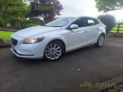 2014 (142) Volvo V40