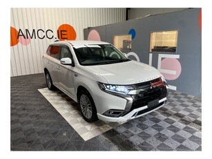 2018 (181) Mitsubishi Outlander