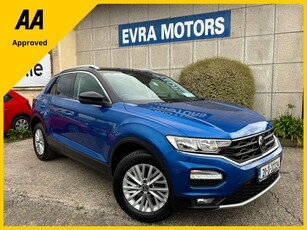 2021 (211) Volkswagen T-Roc