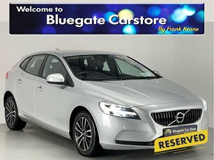 2017 (171) Volvo V40