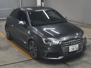 AUDI S1