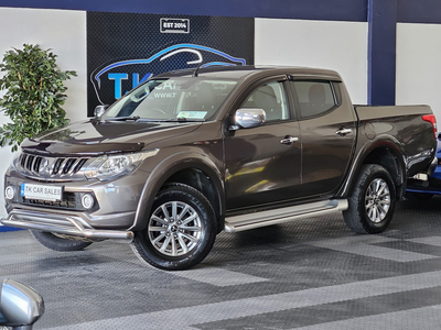 MITSUBISHI L200