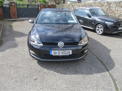 VOLKSWAGEN GOLF