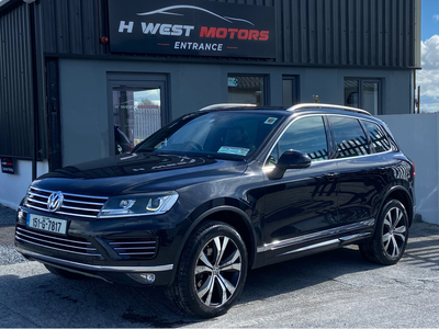 VOLKSWAGEN TOUAREG