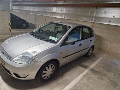 2002 - Ford Fiesta Manual