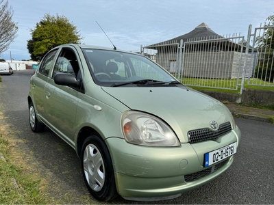 2002 - Toyota Yaris Manual