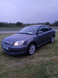 2004 - Toyota Avensis Manual