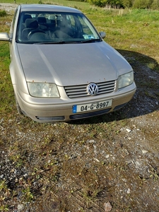 2004 - Volkswagen Bora Manual