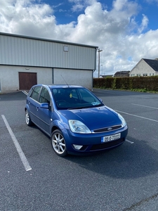 2005 - Ford Fiesta Manual