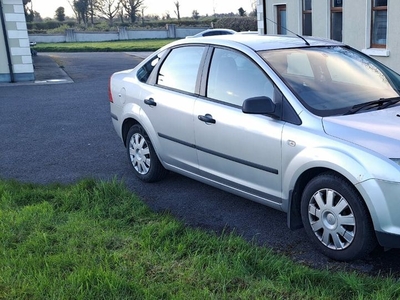 2005 - Ford Focus Manual