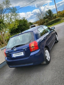 2005 - Toyota Corolla Manual