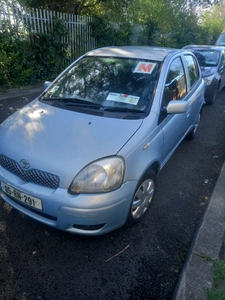 2005 - Toyota Yaris Manual