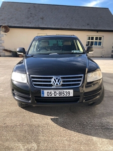 2005 - Volkswagen Touareg Manual