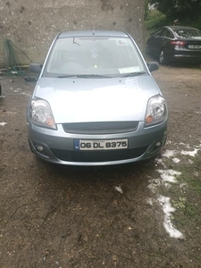 2006 - Ford Fiesta ---