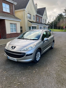 2007 - Peugeot 207 Manual