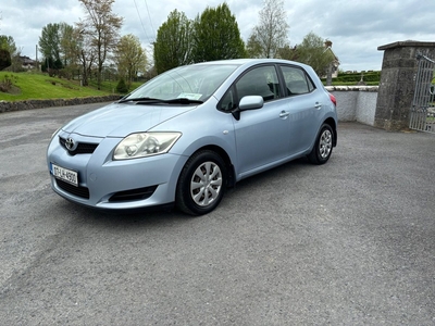 2007 - Toyota Auris Manual