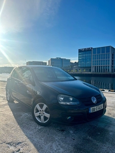 2008 - Volkswagen Golf Manual