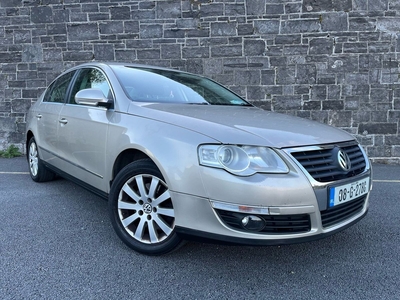 2008 - Volkswagen Passat Manual