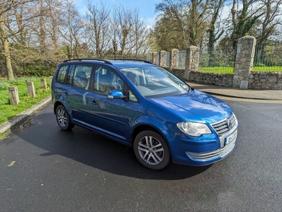 2008 - Volkswagen Touran Manual