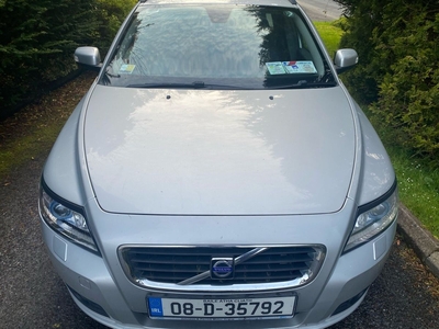 2008 - Volvo V50 Manual