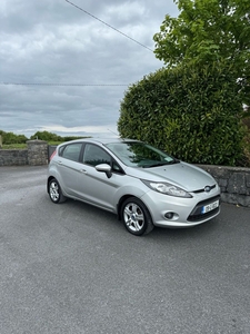 2009 - Ford Fiesta Manual