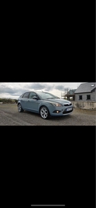 2009 - Ford Focus ---