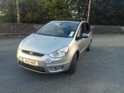 2009 - Ford S-Max ---