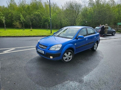 2009 - Kia Rio Manual