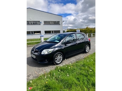 2009 - Toyota Auris Manual