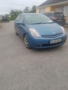 2009 - Toyota Prius ---