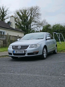 2009 - Volkswagen Passat Manual