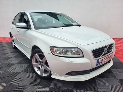 2009 - Volvo S40 Manual