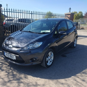 2010 - Ford Fiesta Manual