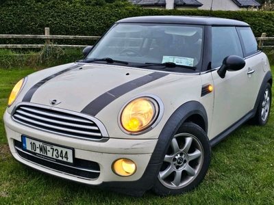 2010 - Mini Cooper ---