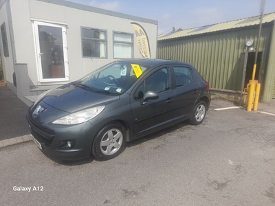 2010 - Peugeot 207 Manual