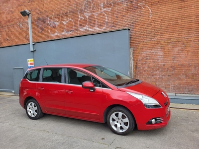 2010 - Peugeot 5008 Manual