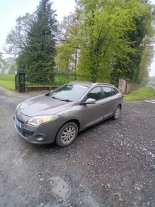 2010 - Renault Grand Megane Manual