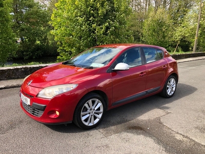 2010 - Renault Megane ---