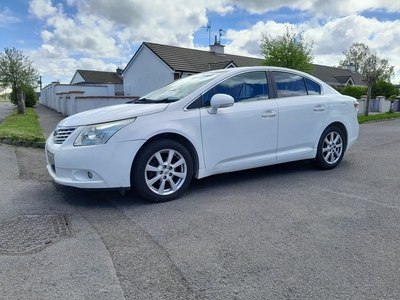 2010 - Toyota Avensis Manual