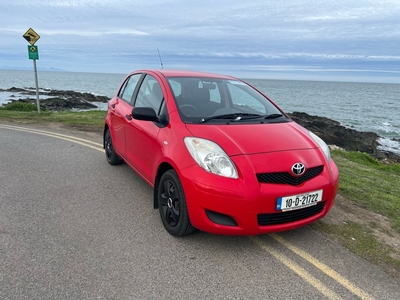 2010 - Toyota Yaris Manual