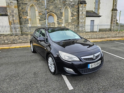 2010 - Vauxhall Astra ---