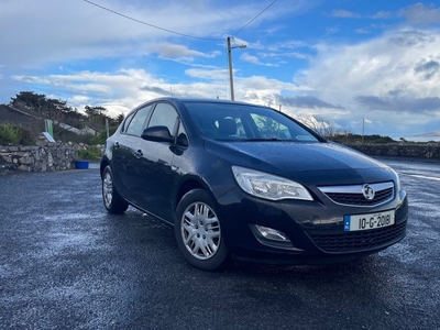 2010 - Vauxhall Astra Manual