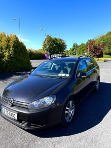 2010 - Volkswagen Golf Manual