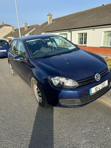 2010 - Volkswagen Golf Manual