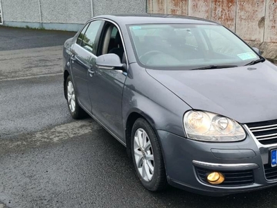 2010 - Volkswagen Jetta Automatic